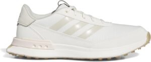 Spikeless golf shoes for women